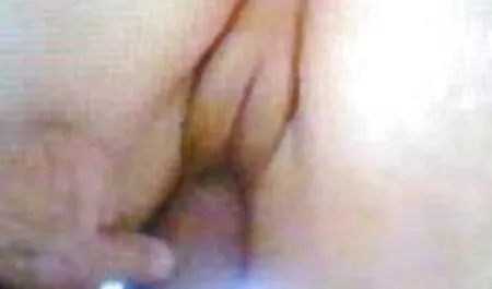 Béo, cô gái xinh đẹp sem phim set nhat trong công viên