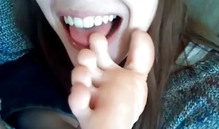 Các người Thú những giấc mơ tai phim set moi nhat của nhận được trên đầu gối của mình và bắt đầu hút các thành viên của sự trung thành.