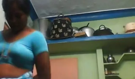 Ông có ra quần của mình và bắt đầu mút phim set nhat dương vật. Sau đó cô ấy sẽ ung thư và phải mất một quay đẹp ở âm hộ của cô.