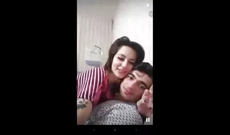 Khi nào hai bạn gái xinh đẹp có cảm phim set thu moi nhat thấy mệt mỏi rửa xương của họ với tất cả mọi người mà họ biết, họ sắp xếp một cái gì hấp dẫn.